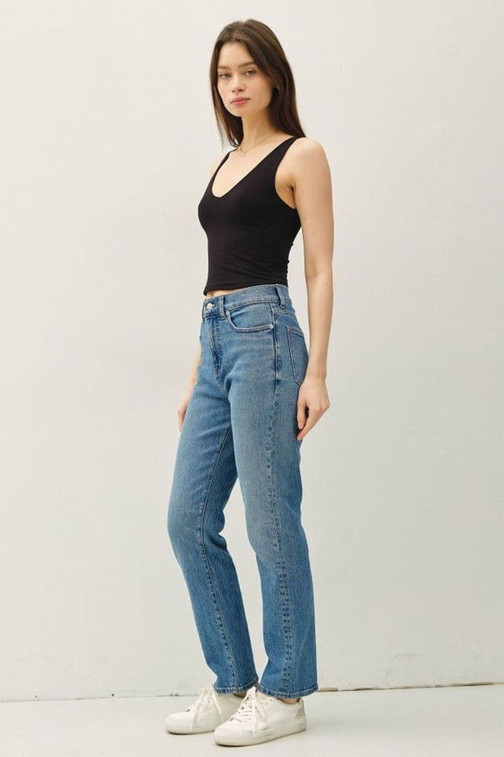 Be Cool - Basic V-Neck Crop Tank in Black