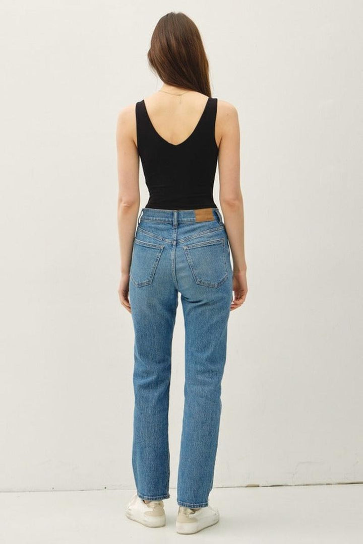 Be Cool - Basic V-Neck Crop Tank in Black