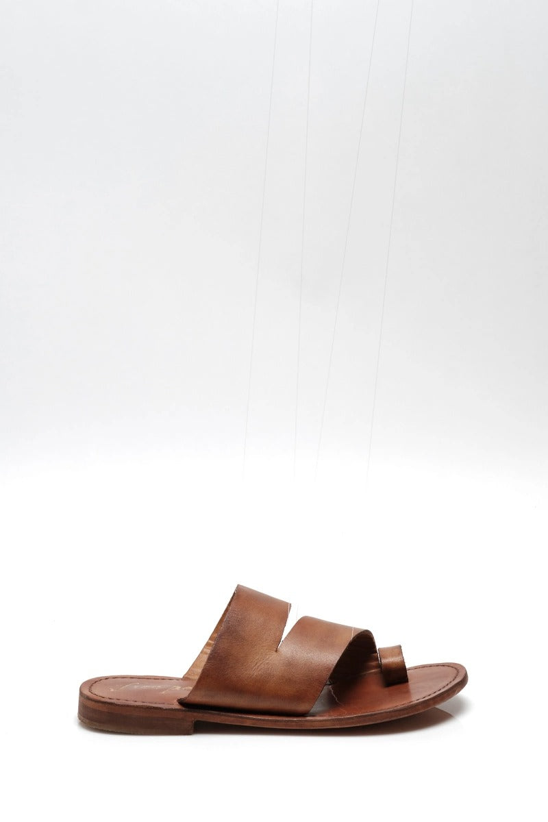 Free People - Abilene Toe Loop Sandals in Luggage