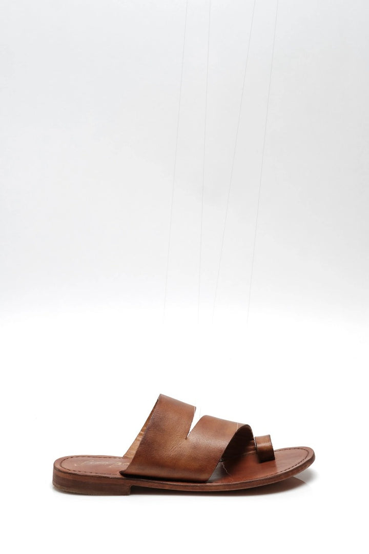 Free People - Abilene Toe Loop Sandals in Luggage