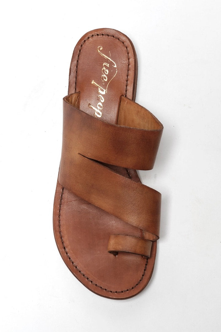 Free People - Abilene Toe Loop Sandals in Luggage