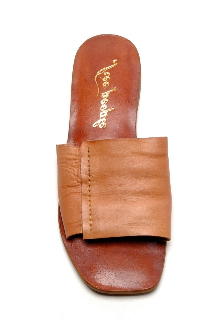 Free People - Veronica Slide Sandals in Tan