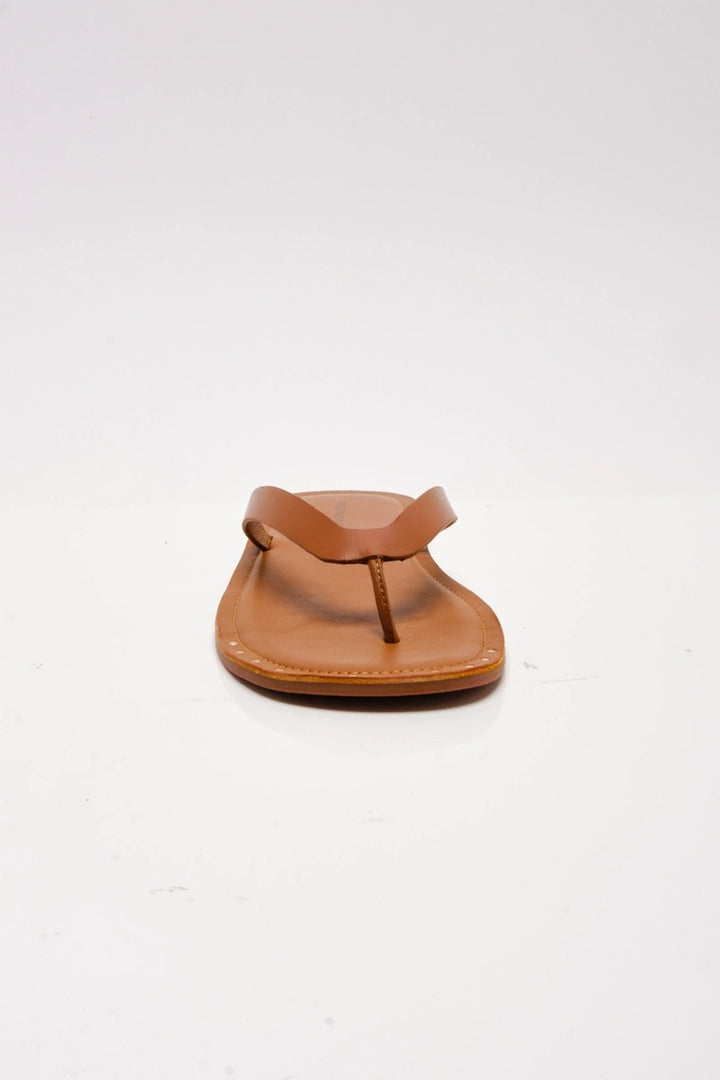 Free People - Sona Thong Sandals in Luggage