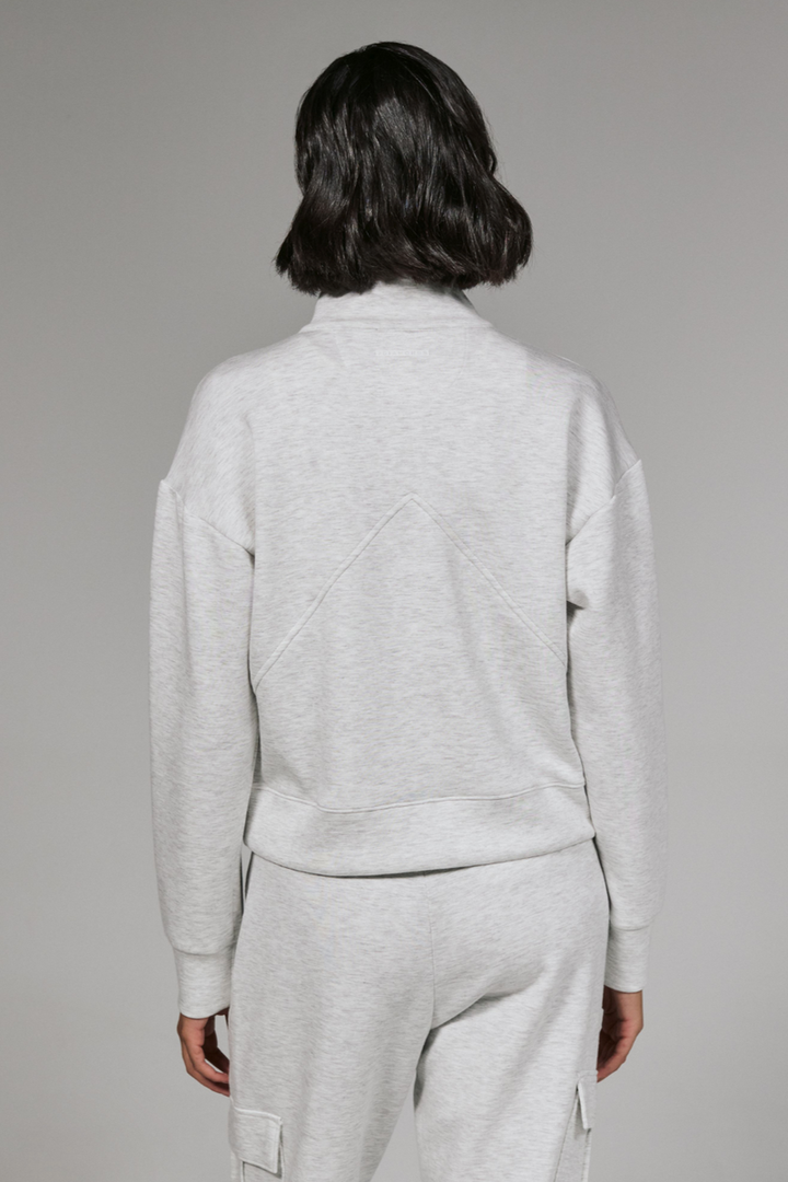 7DIAMONDS - REV™ Crop Quarter-Zip Pullover in Heather Light Grey