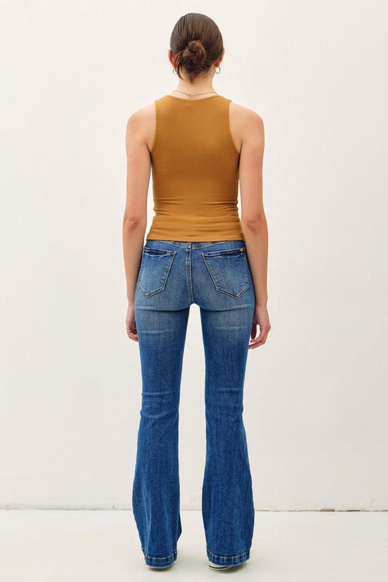 Be Cool - Basic Round Neck Tank in Camel