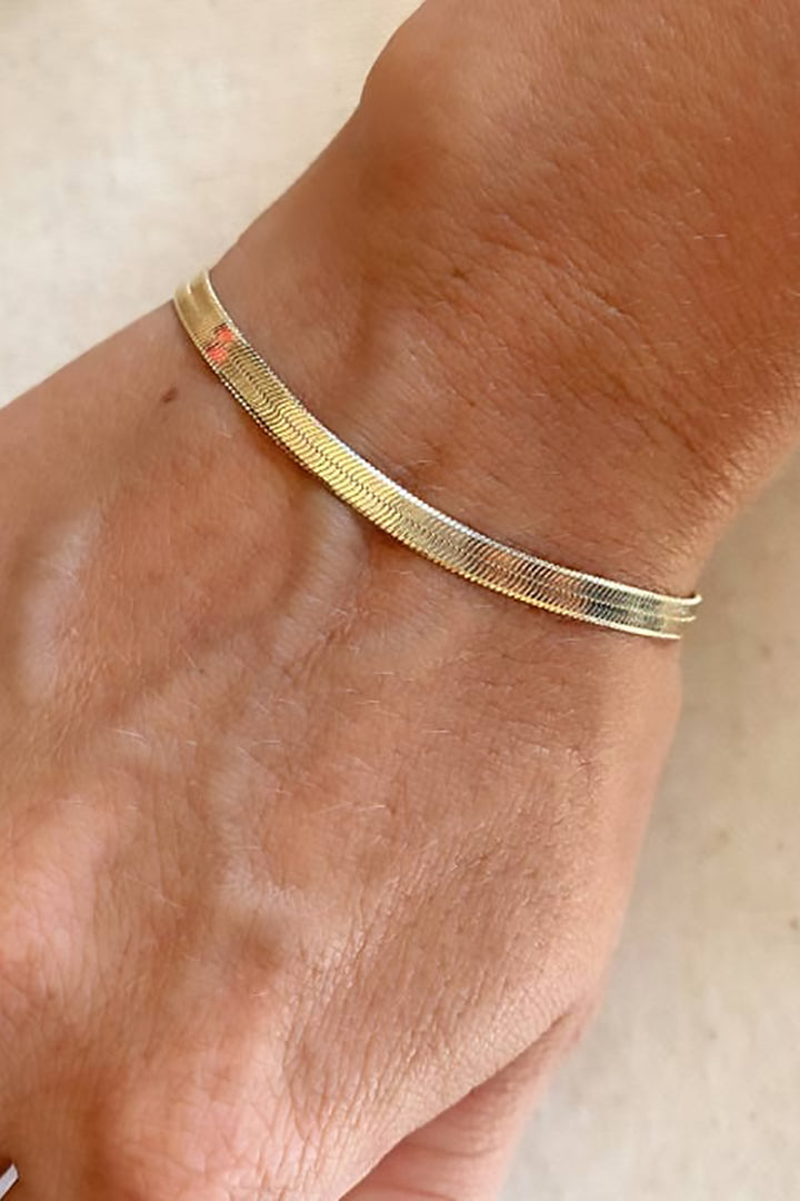 GoldFi - 4mm Herringbone Bracelet in Gold - 7in
