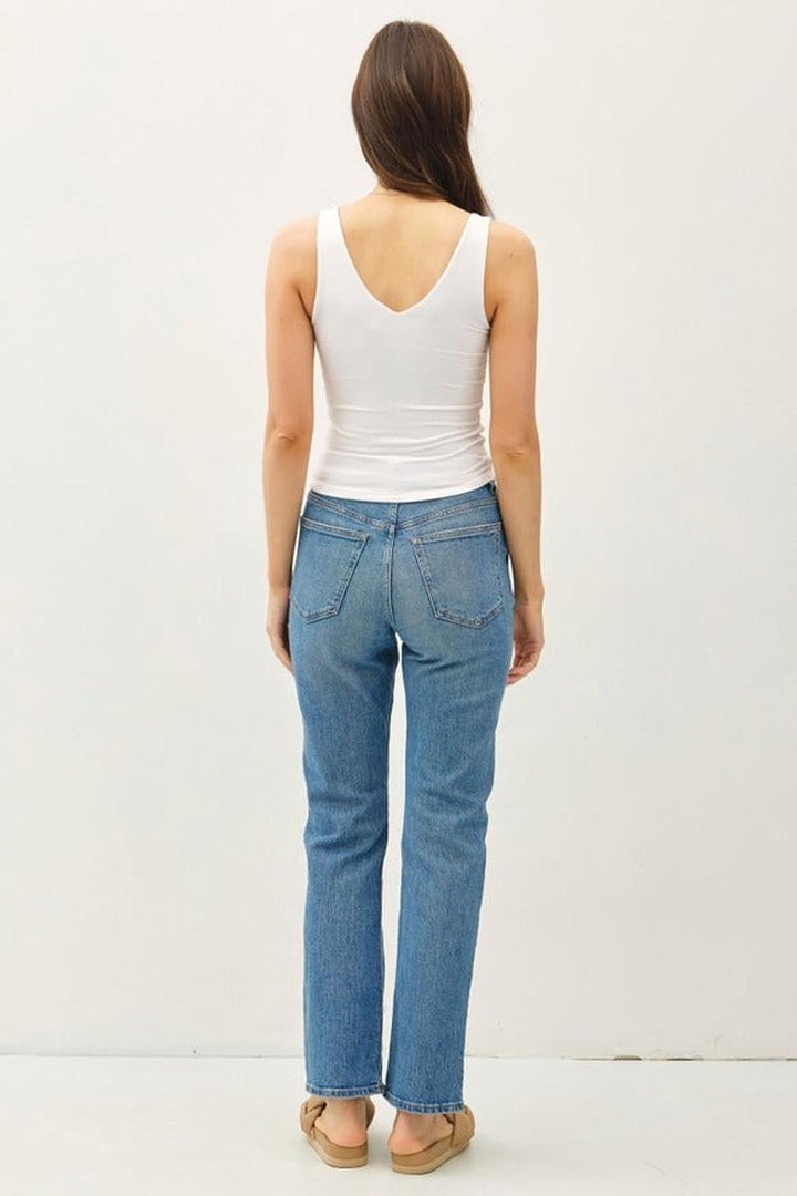 Be Cool - Basic V-Neck Tank in Off White