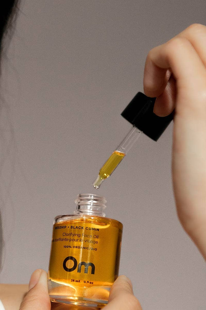 Om Organics - Rosehip + Black Cumin Clarifying Face Oil