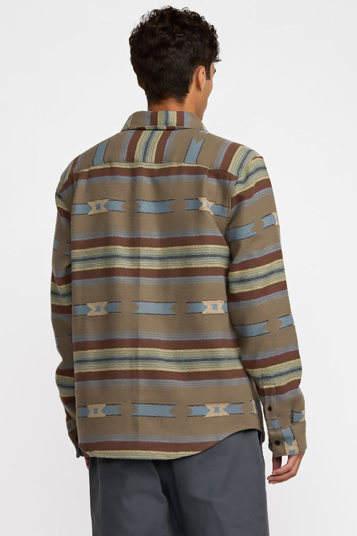 RVCA - Dayshift Blanket Flannel Long Sleeve Shirt in Mushroom