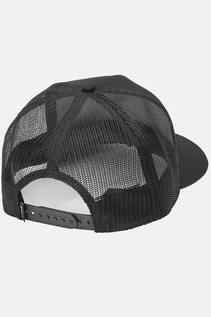 RVCA - Commonwealth Curved Trucker in Black
