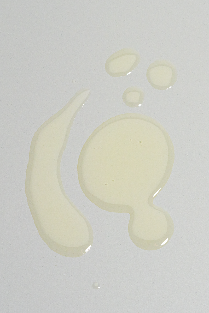 Om Organics - Hibiscus + Daikon Seed Protective Hair Oil