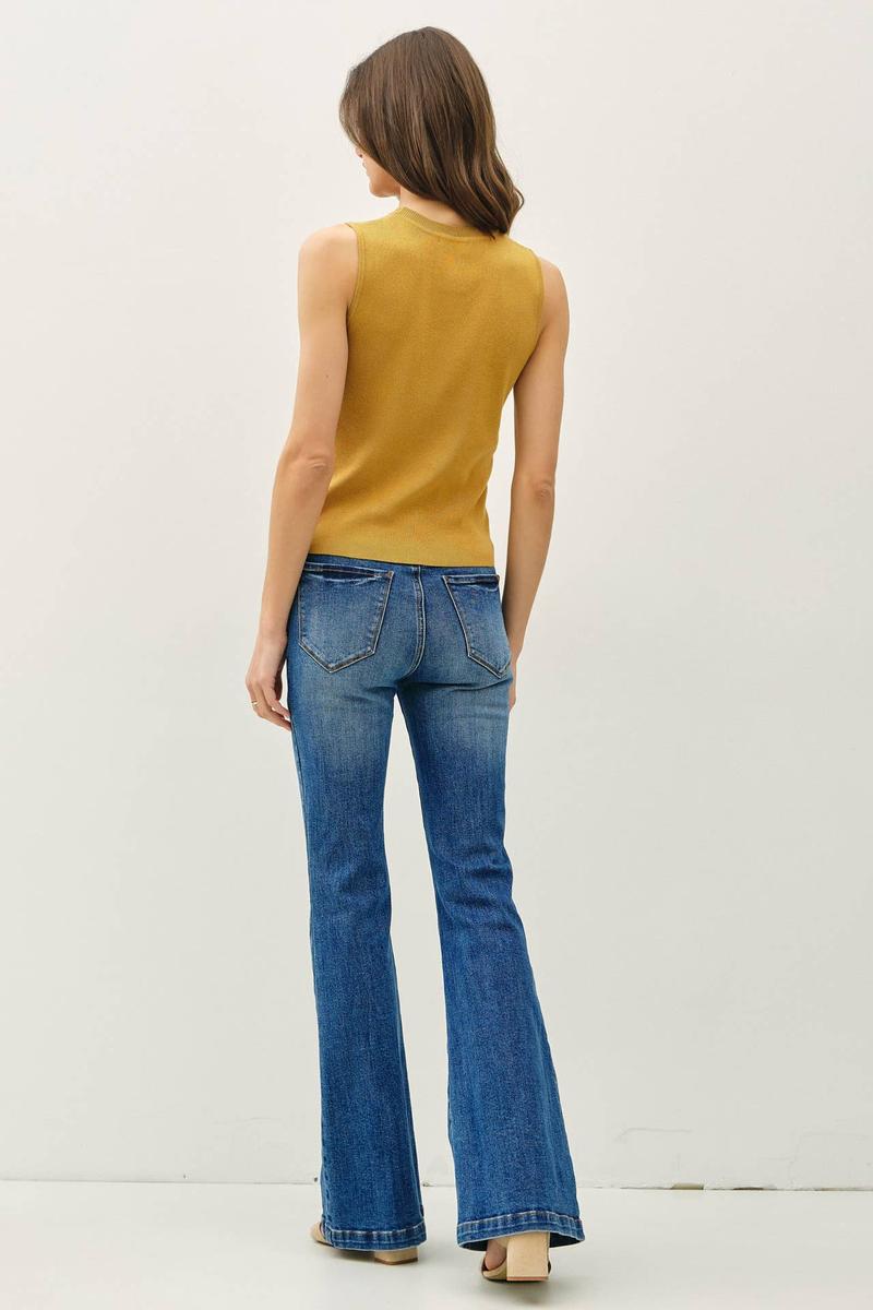 Be Cool -  Classic Crew Neck Sleeveless Slim Knitted Tank in Dijon