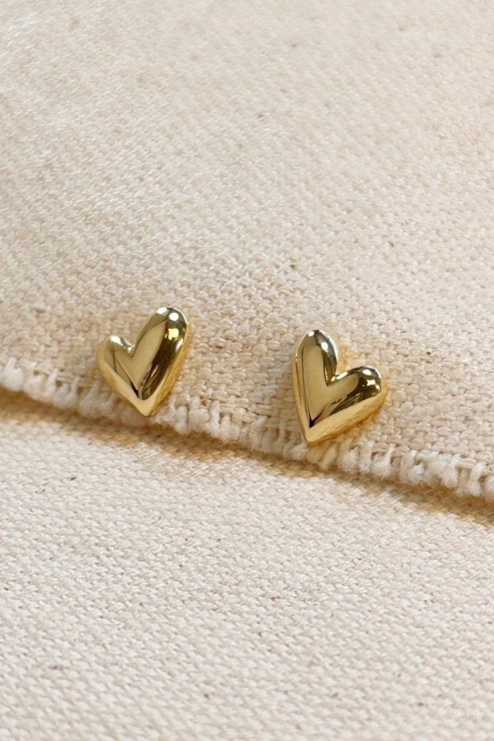 GoldFi - Mini Uneven Heart Stud Earrings