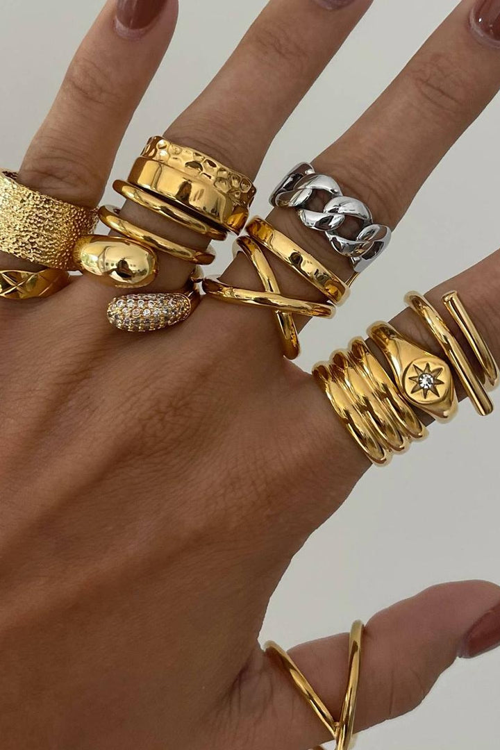 Sahira Jewelry - Star Signet Ring