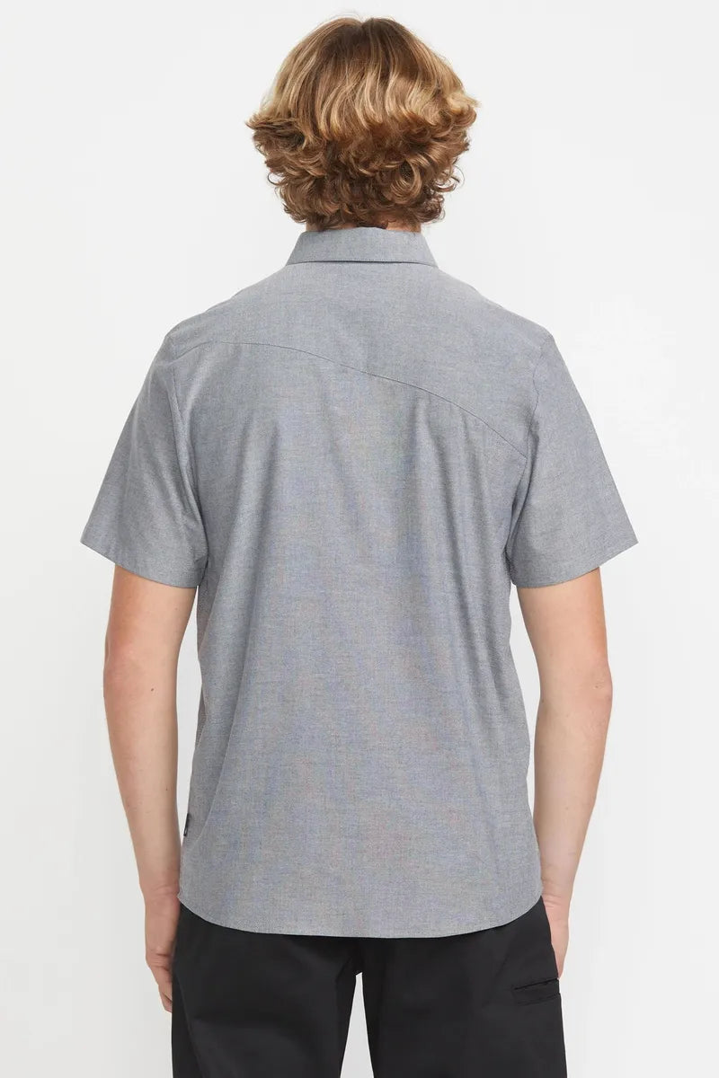 Volcom - Everett Oxford Short Sleeve Shirt in Blk