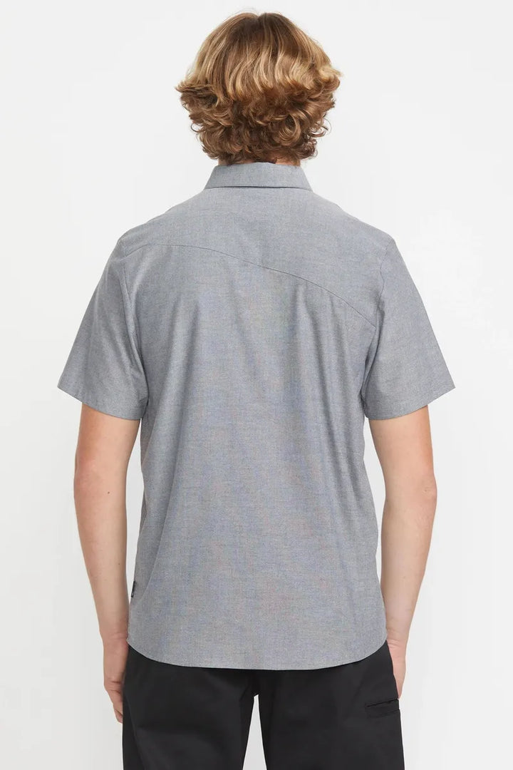 Volcom - Everett Oxford Short Sleeve Shirt in Blk