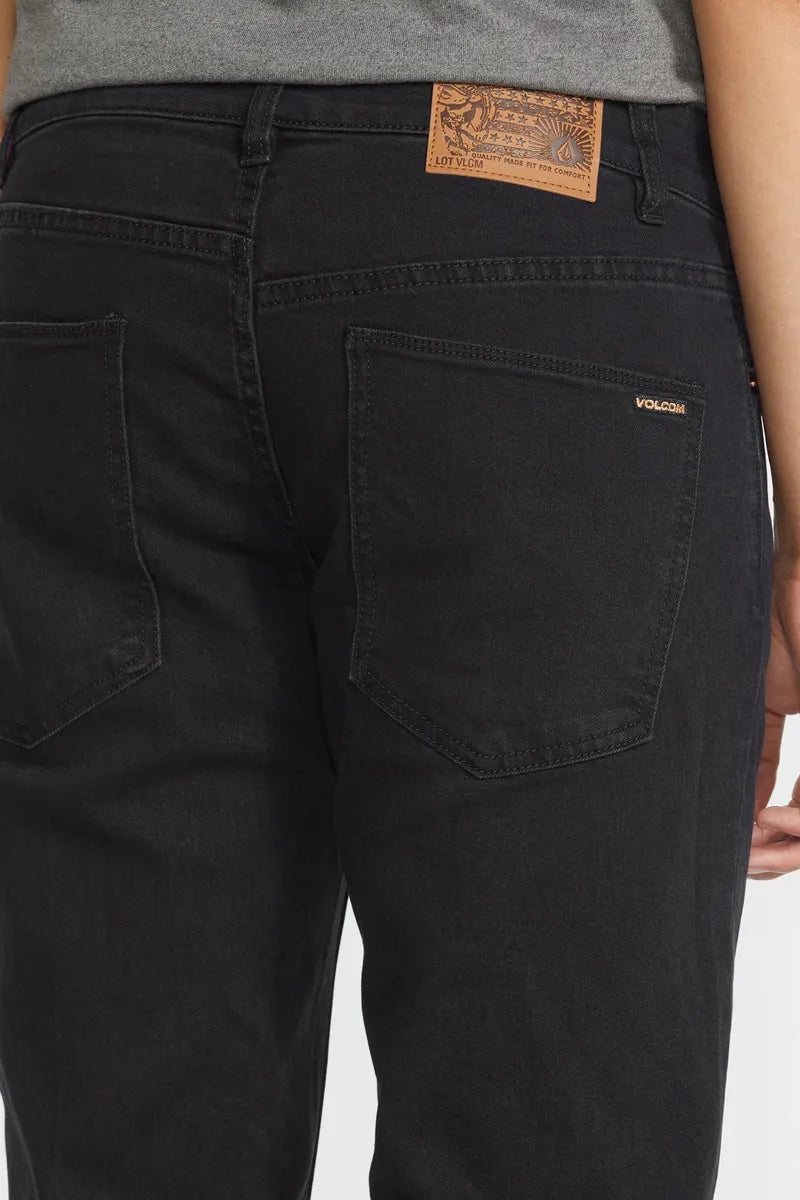 Volcom - Solver Modern Fit Jeans in Black Out