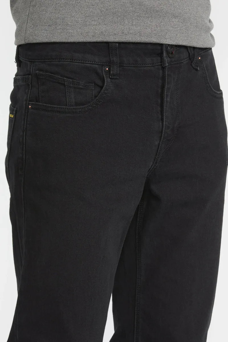 Volcom - Solver Modern Fit Jeans in Black Out