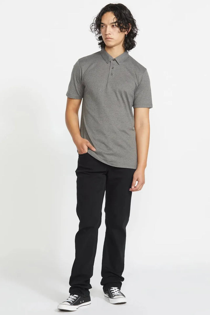 Volcom - Solver Modern Fit Jeans in Black Out