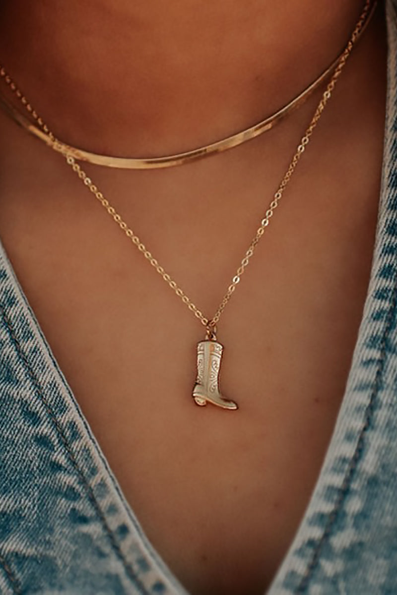 Mauve Jewelry Co. - Dolly Boot Necklace in Gold - 17.5in