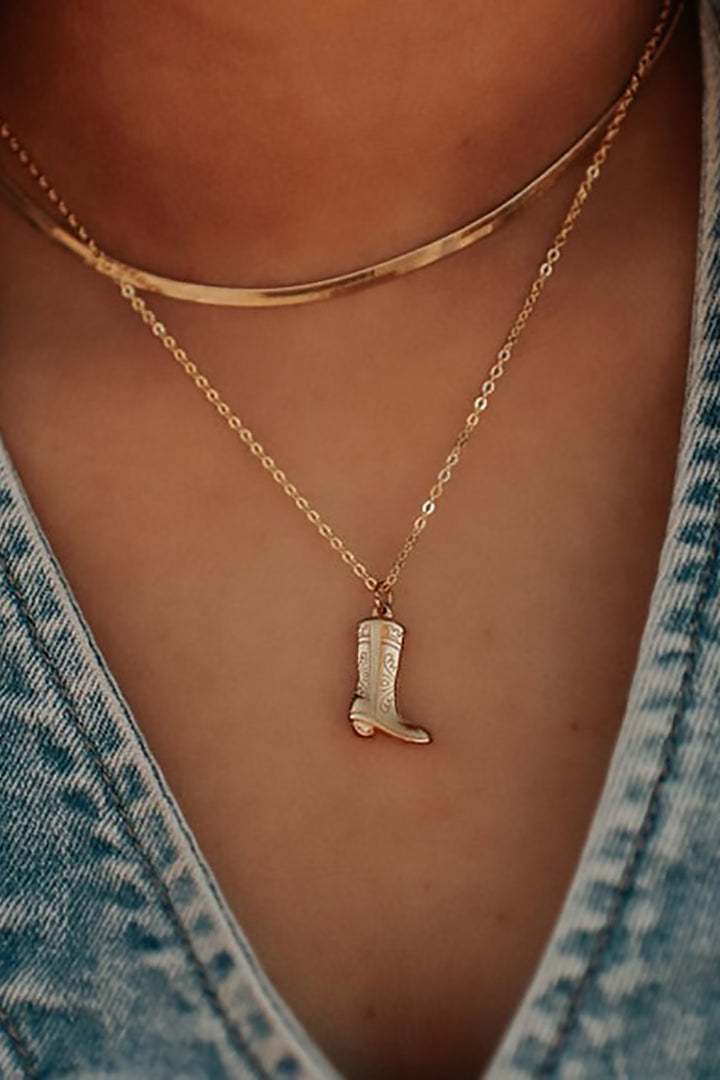 Mauve Jewelry Co. - Dolly Boot Necklace in Gold - 17.5in