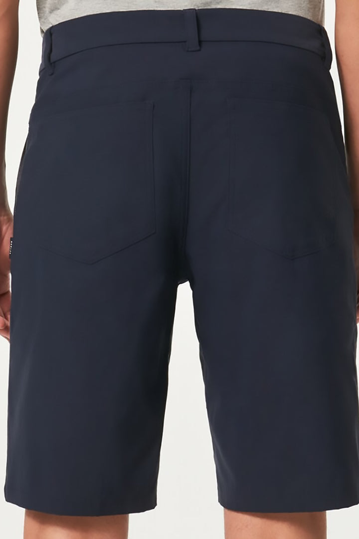 Oakley - Oakley Perf 5 Utility Shorts in Fathom