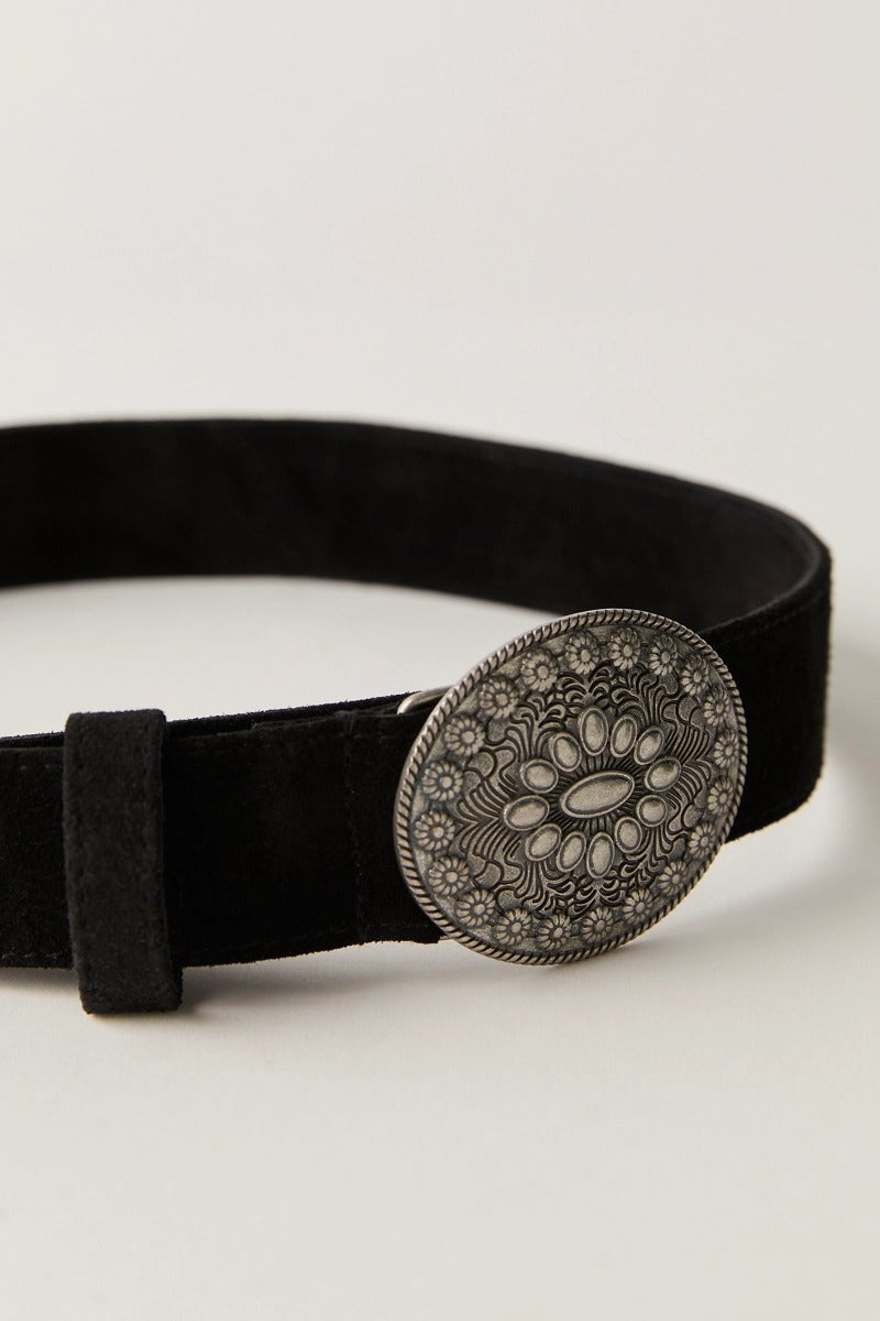 Free People - Duchess Concho Belt in Black