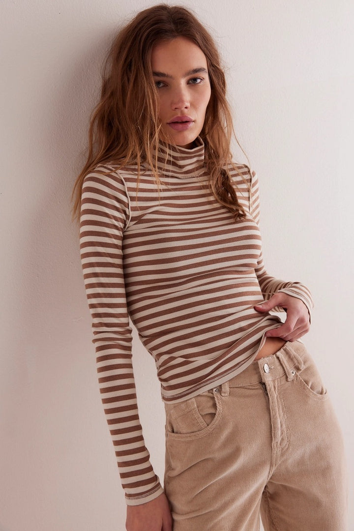 Free People - We The Free Good Good Stripe Turtleneck in Otter/Tea