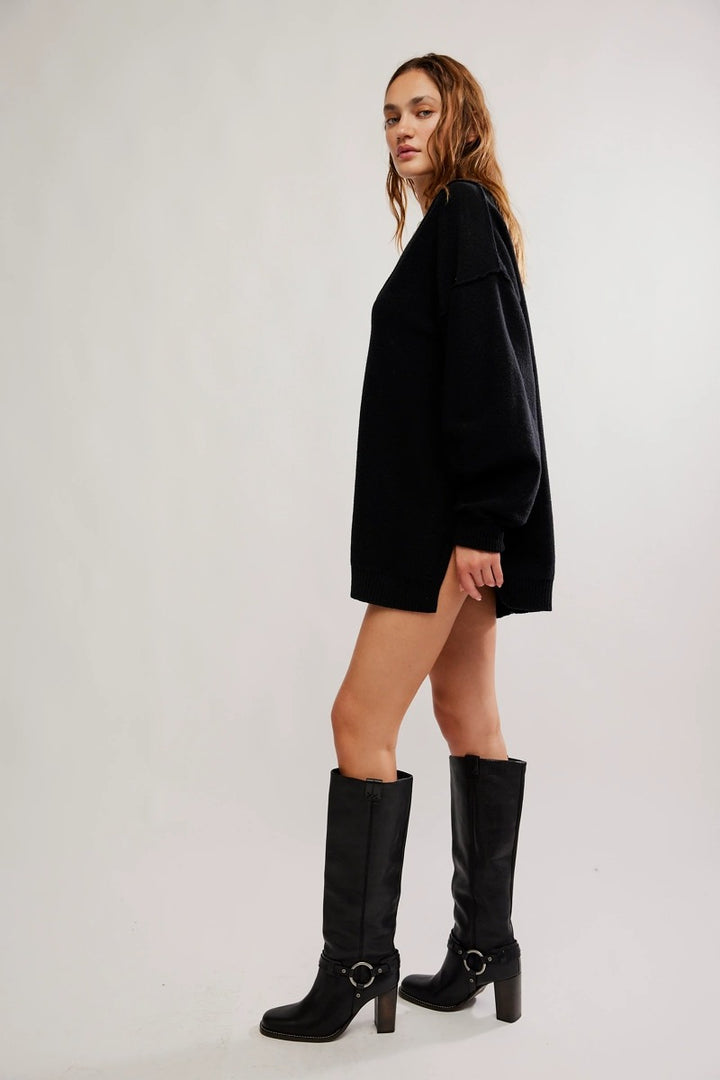 Free People - We The Free Chelsea V Neck Tunic in Black Magic