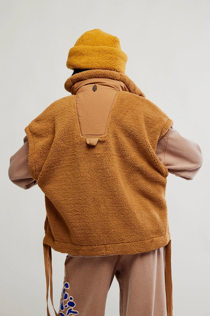 Free People Movement - Scout It Out Vest in Twig