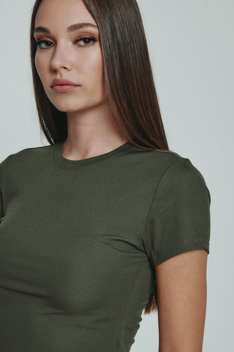 7DIAMONDS - Core™ Ribbed Crop Tee in Olive