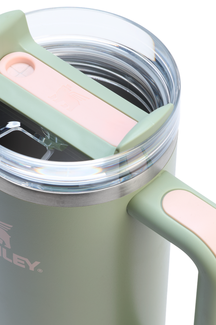 Stanley - The Quencher H2.0 Flowstate™ Tumbler in Lichen (30oz)