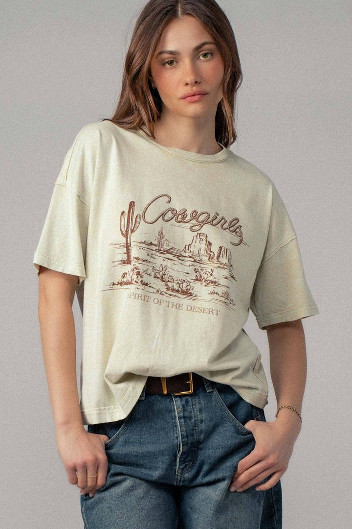 Urban Daizy - Cowgirls spirit of the desert graphic Tee in Oatmeal
