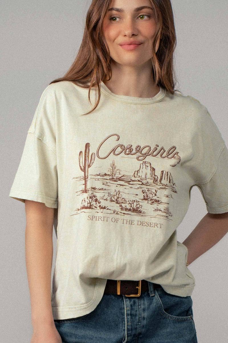 Urban Daizy - Cowgirls spirit of the desert graphic Tee in Oatmeal