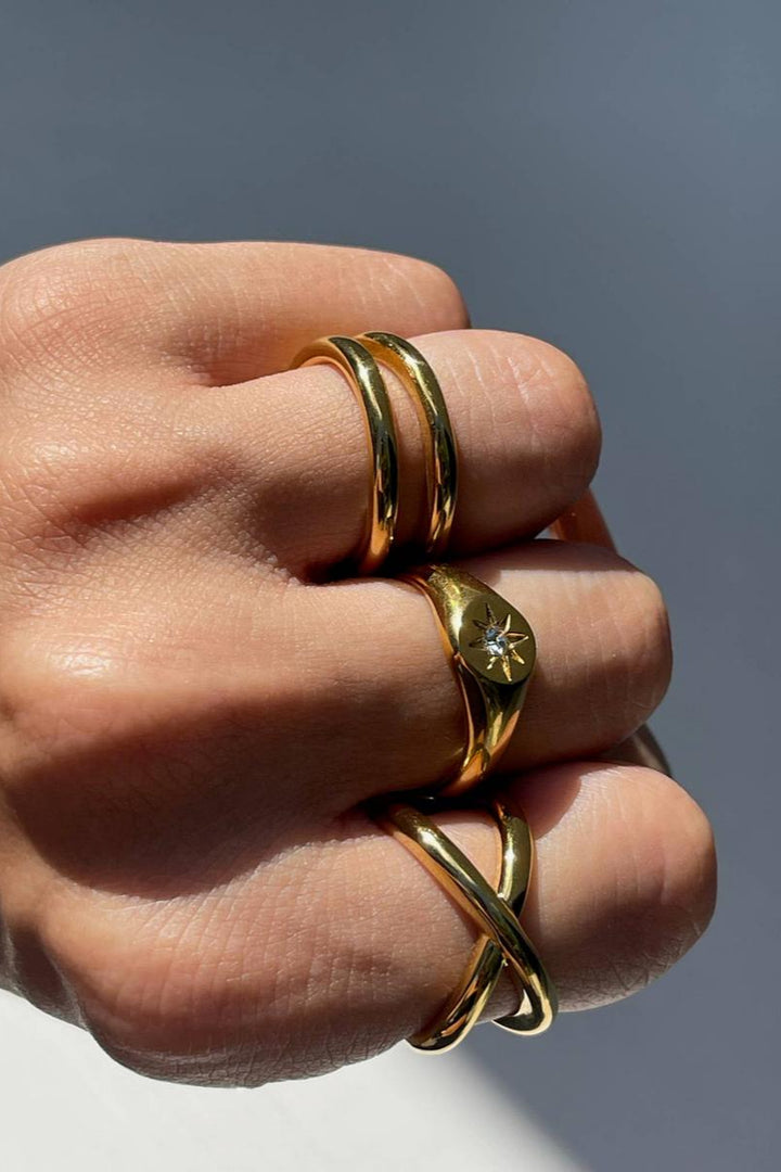 Sahira Jewelry - Star Signet Ring
